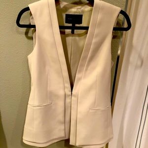 BCBGMAXAZRIA cream/beige vest. Size XS